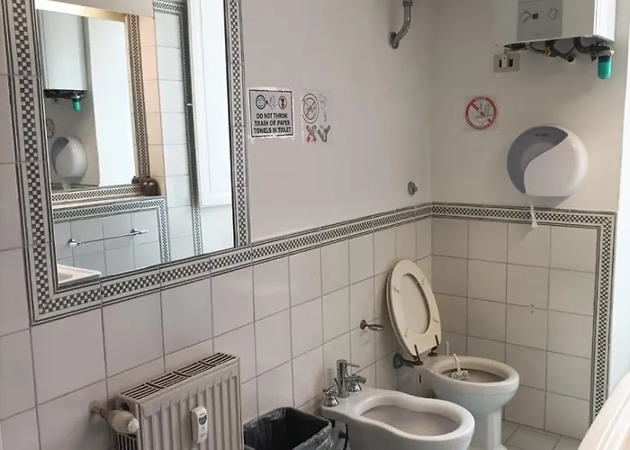 Minerva Hostel *